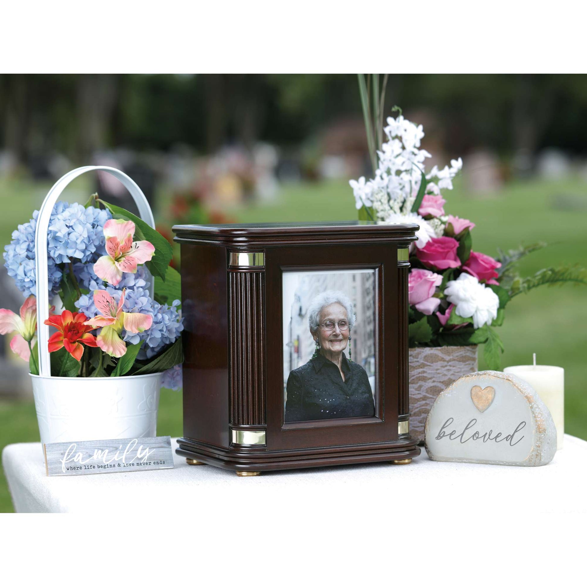 Honor III Portrait Urn