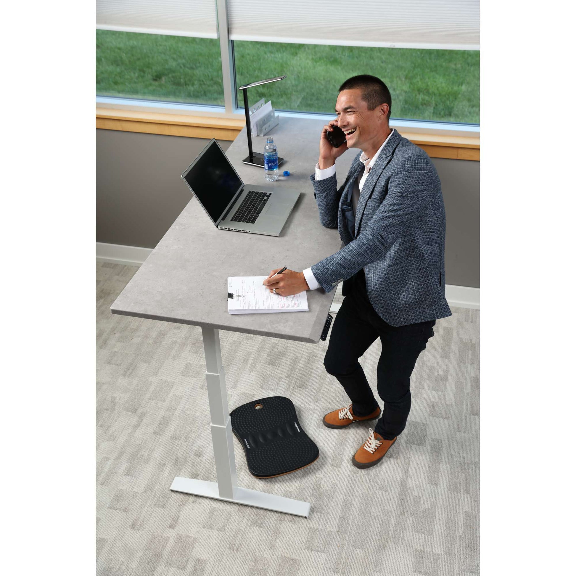 Bureau haut de gamme SmartMoves de 60 po et base réglable en hauteur