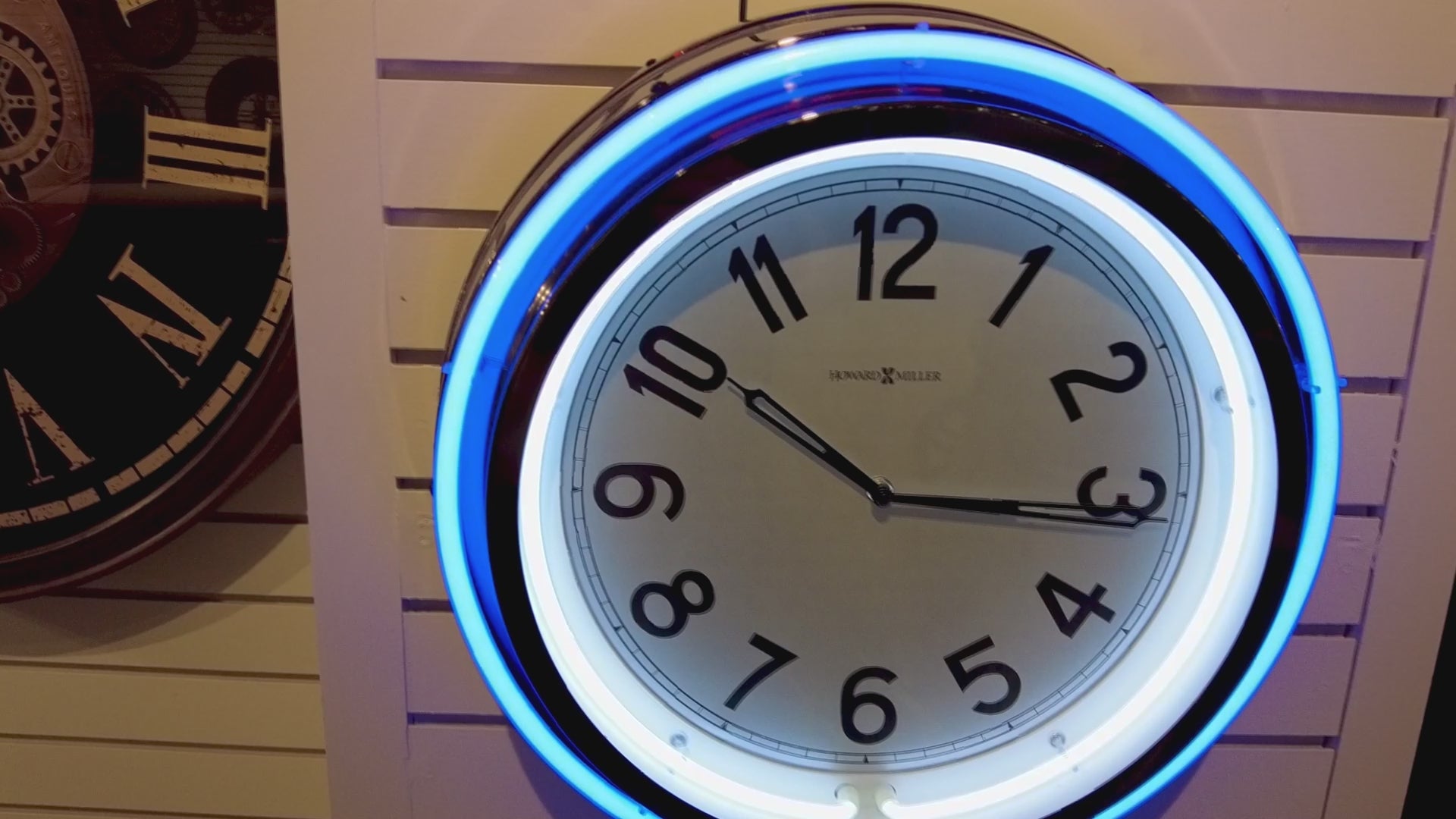 Horloge murale Studio Neon 