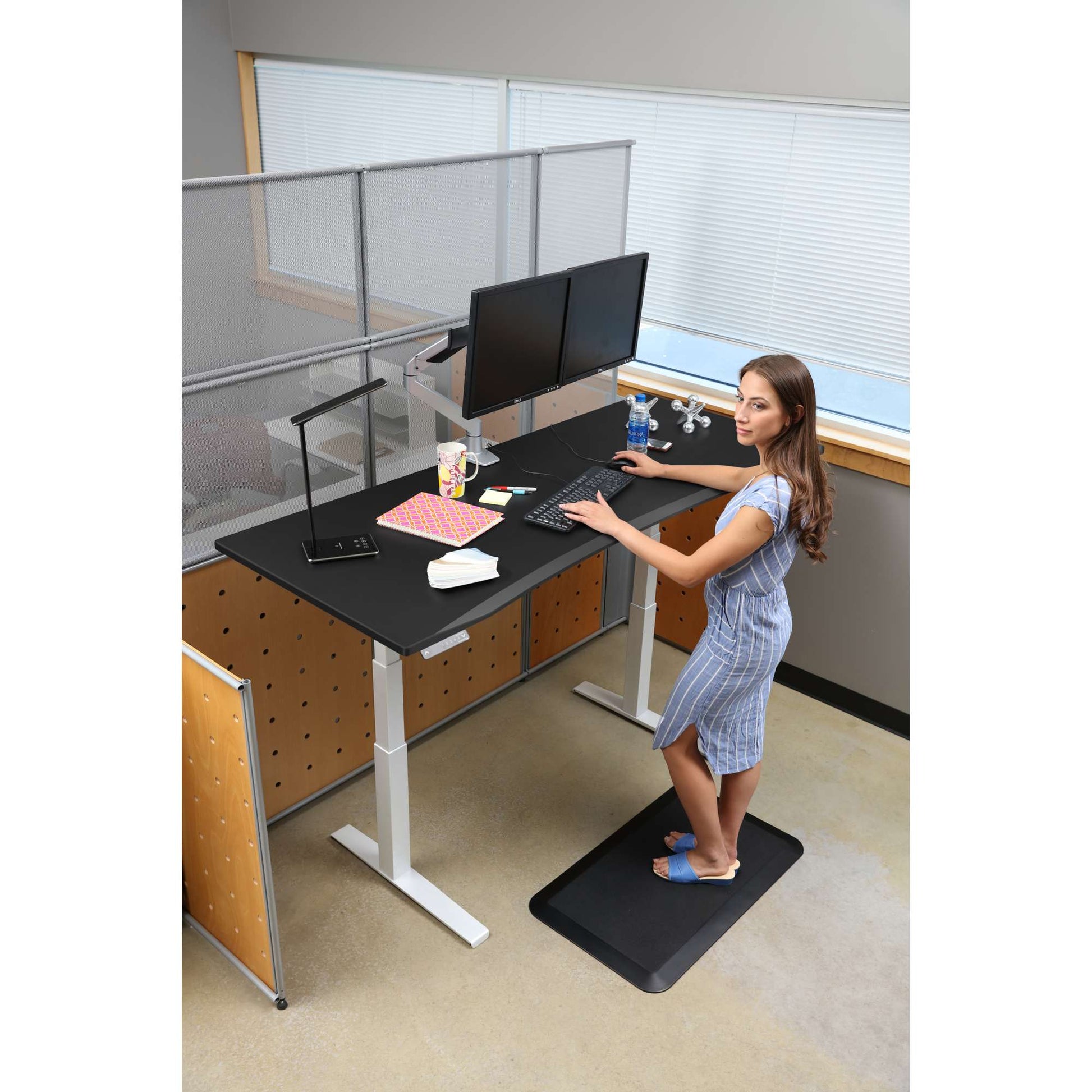 Bureau SmartMoves de 72 po et base réglable en hauteur